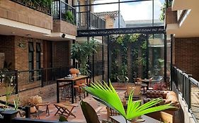Casa Rosé Hotel
